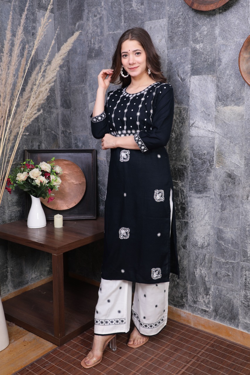 Buy Green Embroidered Kurti Pant Set With Dupatta online  Looksgudin